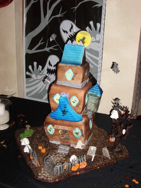 Haunted House Cake